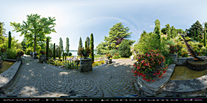 Mainau 2015 bei
                                                  der
                                                  Blumenwassertreppe