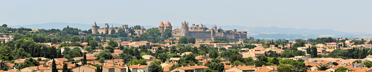 Blick von Osten auf
                                          Carcassonne