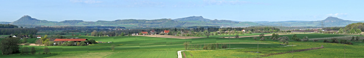 Der
                                          Hegau von Steilingen aus
                                          gesehen