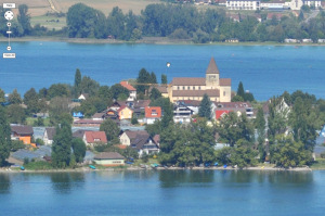 Blick von oberhalb
                                          Schloss Arenenberg auf die
                                          Reichenau