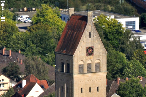 Blick von der
                                          Wilhelmswacht des Hohentwiels
                                          auf Singen und Bodensee